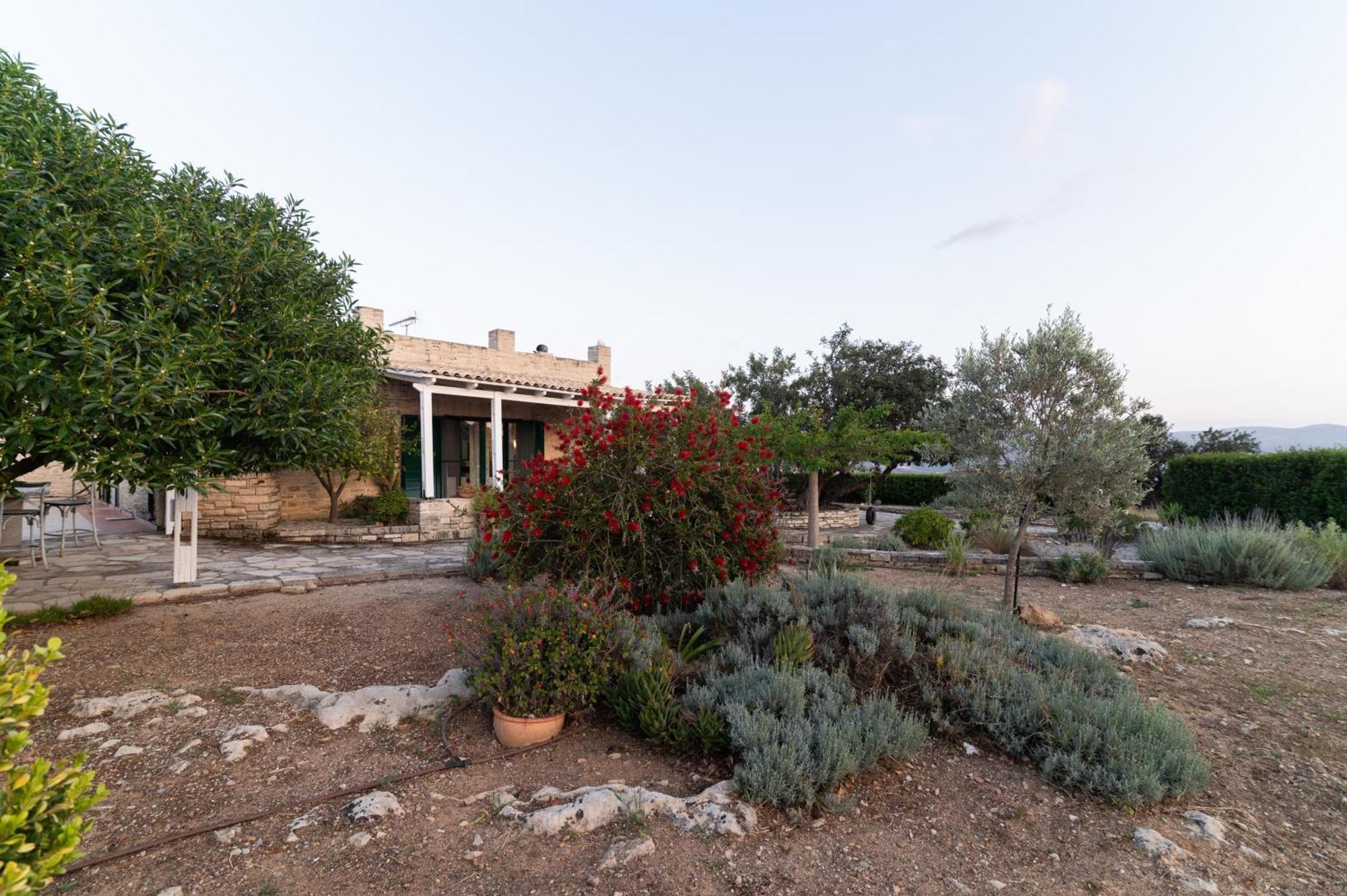 Carob Villa Moirai Экстерьер фото