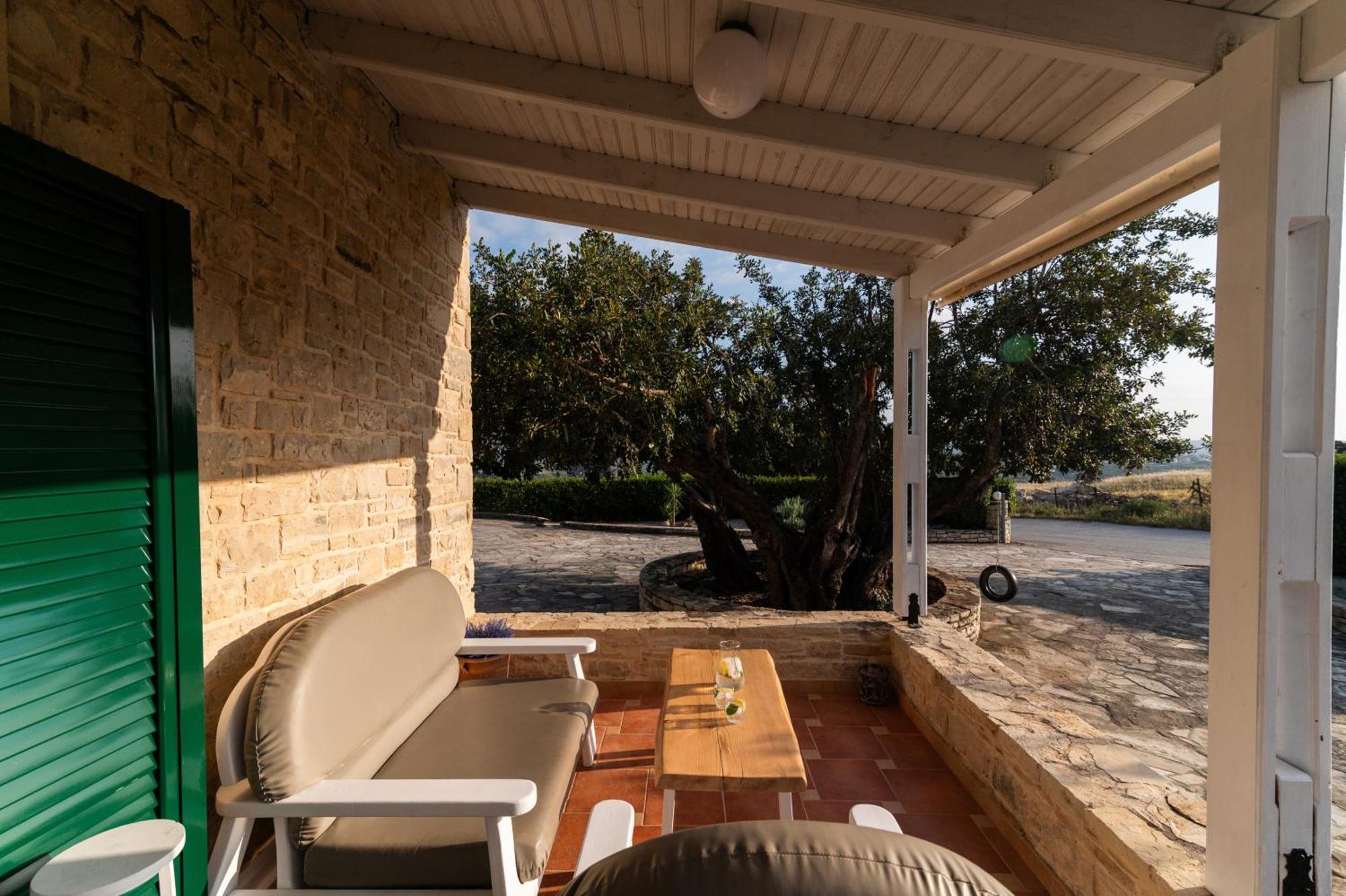 Carob Villa Moirai Экстерьер фото