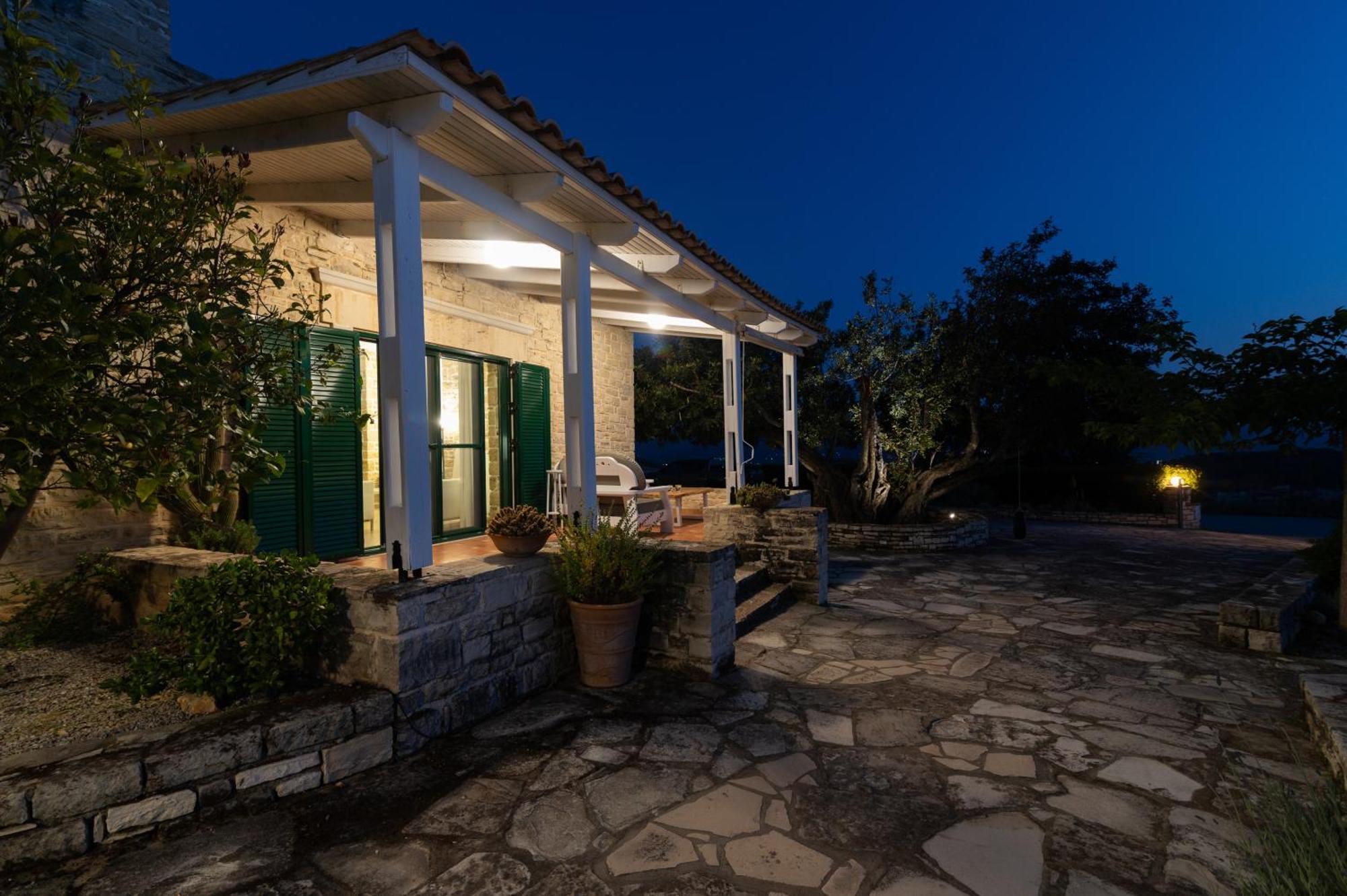 Carob Villa Moirai Экстерьер фото