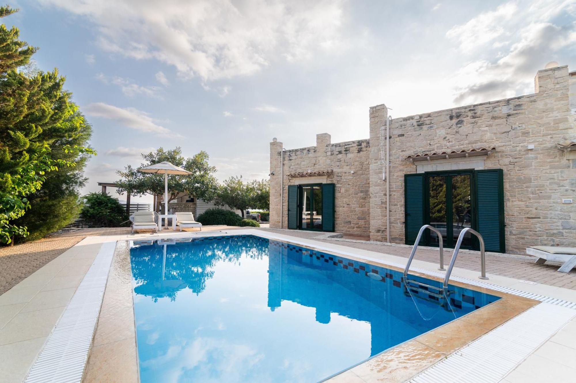 Carob Villa Moirai Экстерьер фото